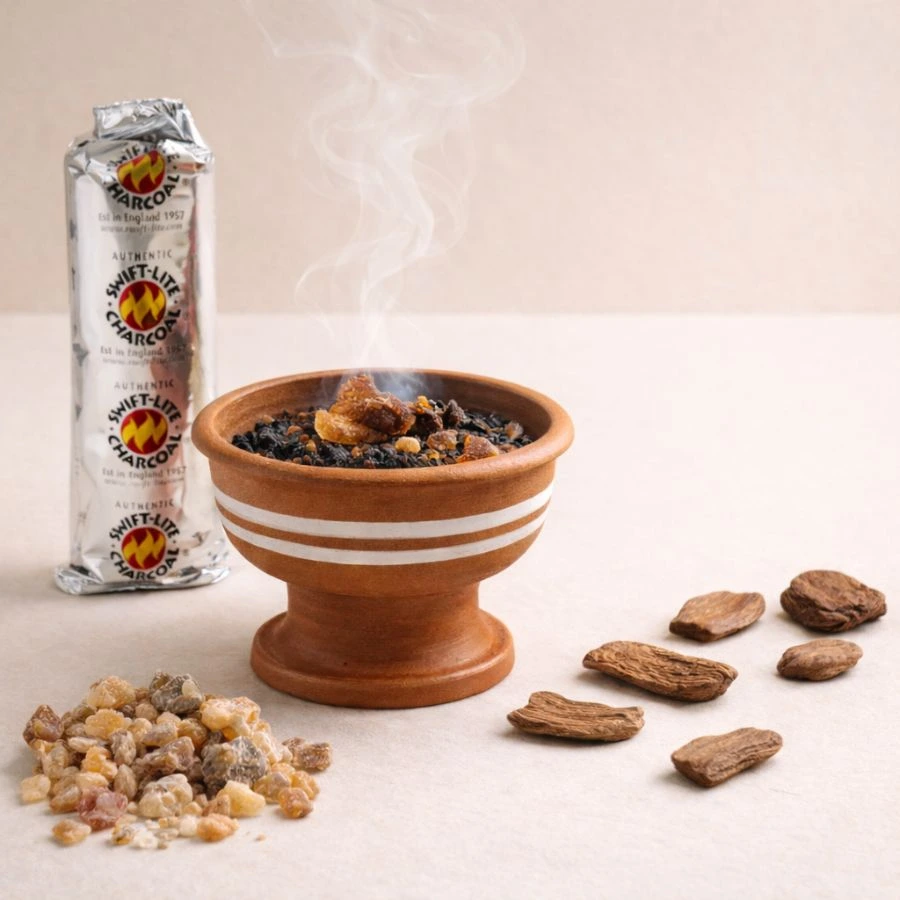 encens naturel oud bakhoor ambiance maison chaleureuse