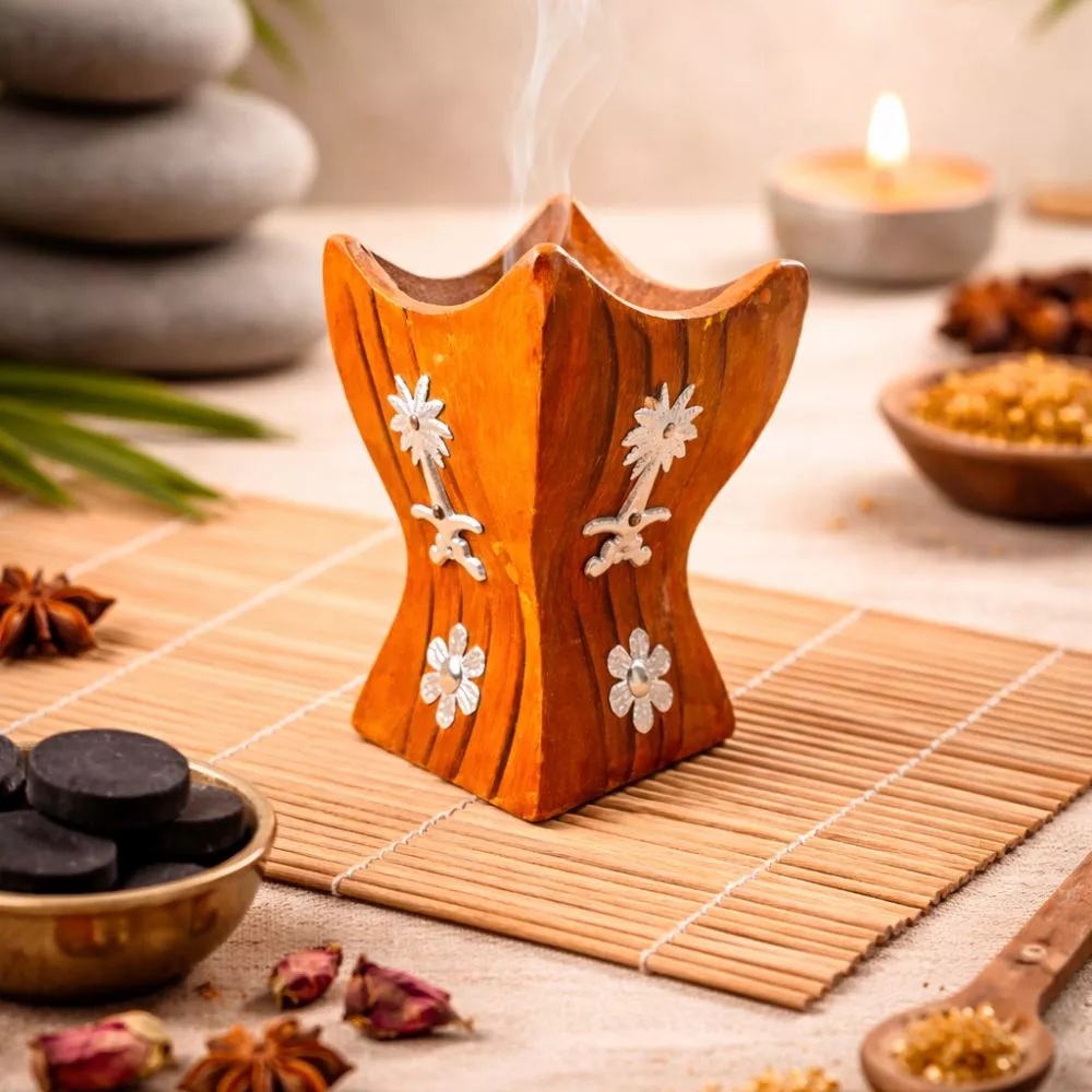 petit encensoir en bois artisanal pour encens et bakhour